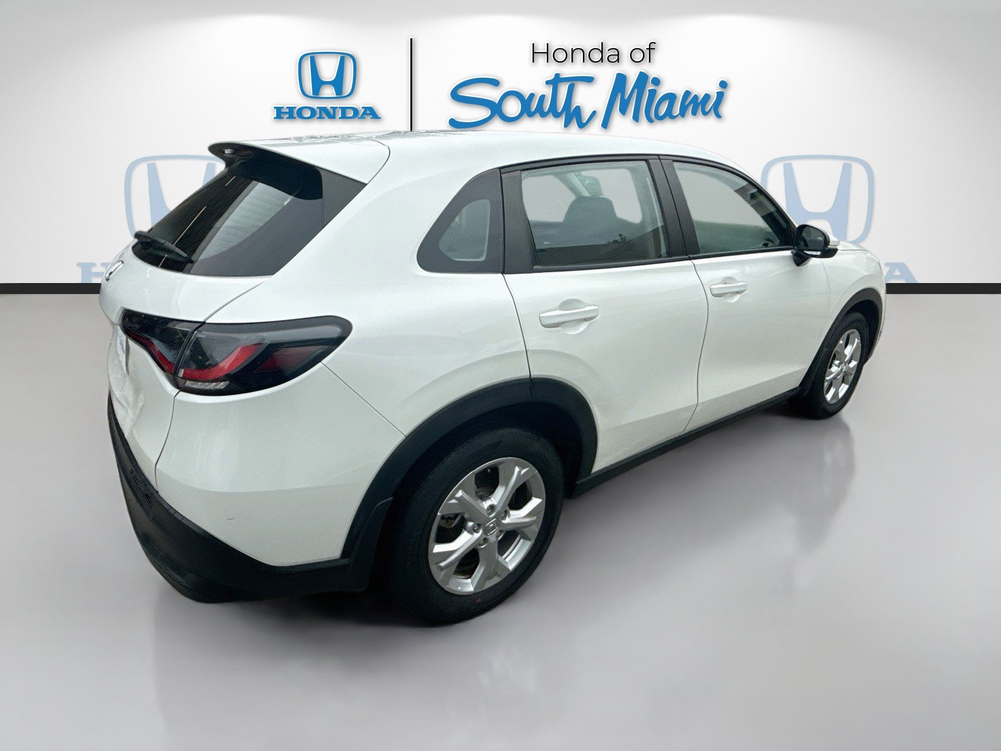 Used 2024 Honda HR-V LX image 6