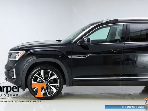 Used 2025 Volkswagen Atlas SEL Premium R-Line AWD/4WD image 3