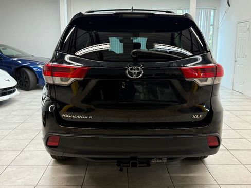 Used 2017 Toyota Highlander XLE image 8