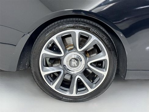 Used 2019 Rolls-Royce Wraith image 36