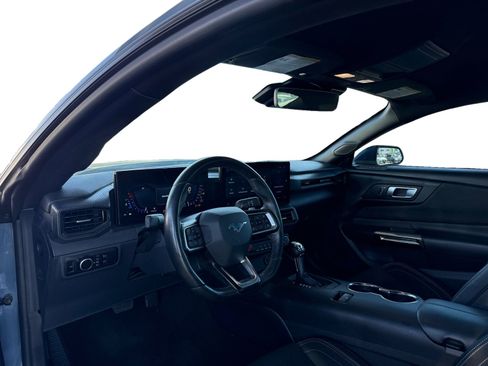 Used 2024 Ford Mustang GT RWD image 9