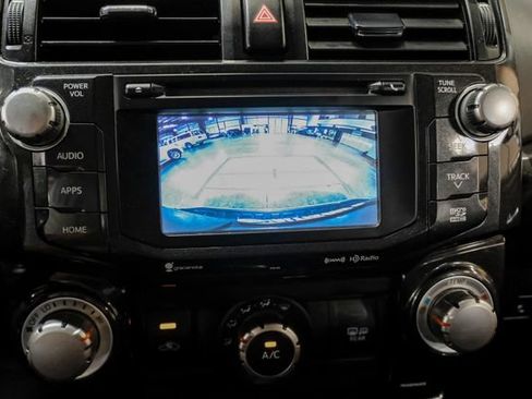 Used 2017 Toyota 4Runner TRD Off-Road AWD/4WD image 19
