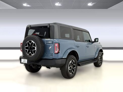 Used 2025 Ford Bronco Outer Banks AWD/4WD image 9