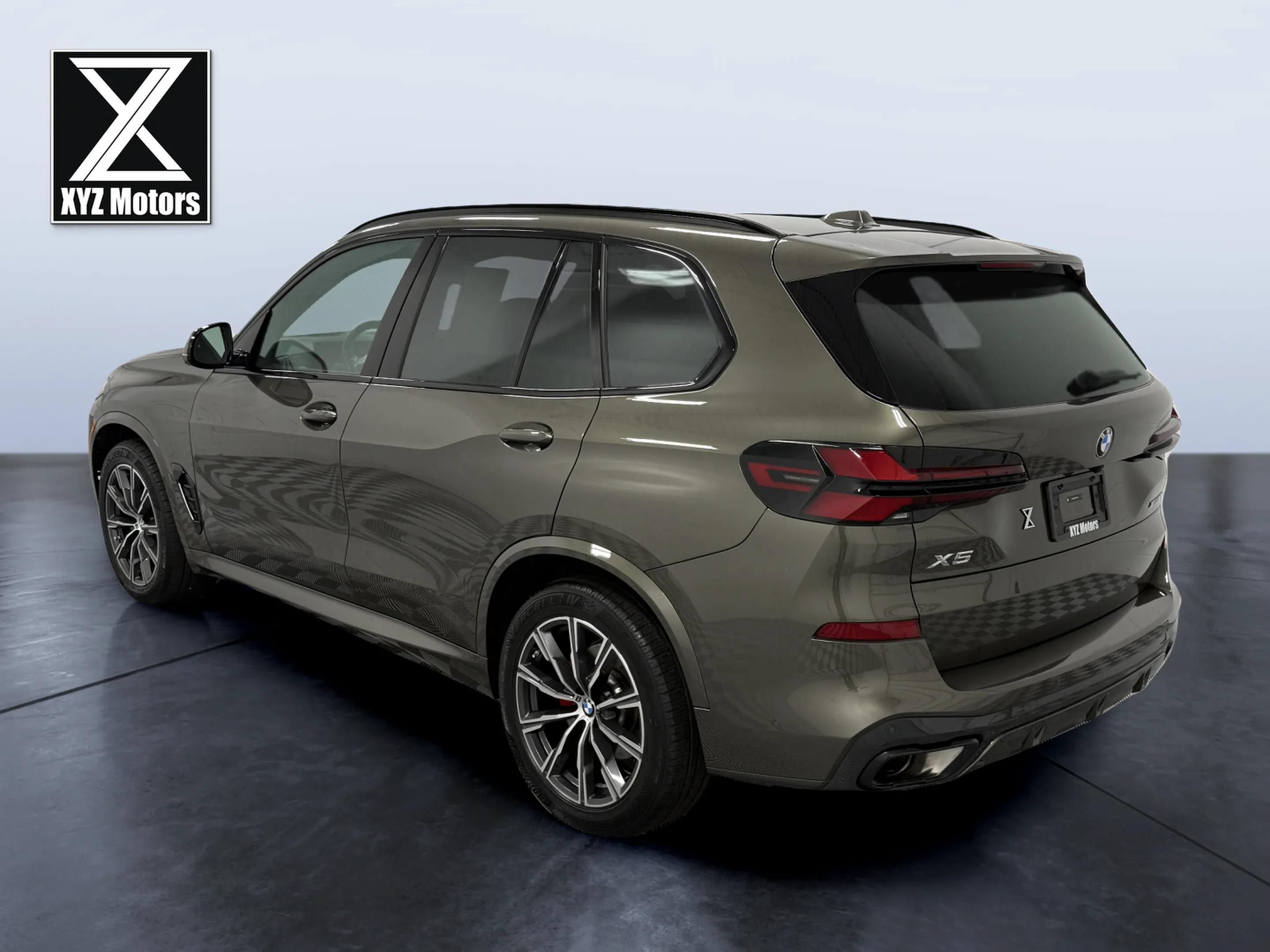 Used 2024 BMW X5 xDrive40i w/ Premium Essential Package AWD/4WD image 4