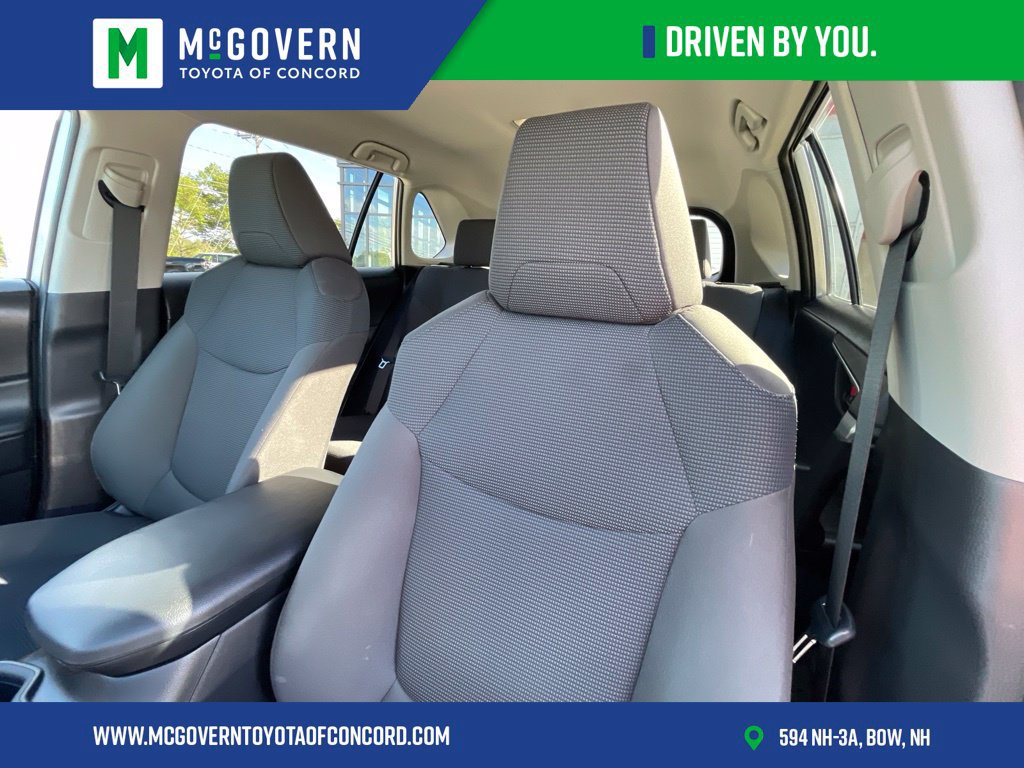 Used 2023 Toyota RAV4 LE AWD/4WD image 11