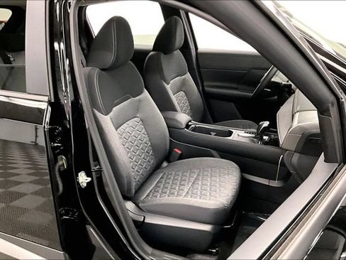 New 2027 Nissan Kicks SV w/ SV Premium Package AWD/4WD image 33