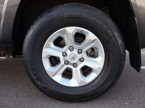 Used 2020 Toyota 4Runner SR5 image 44