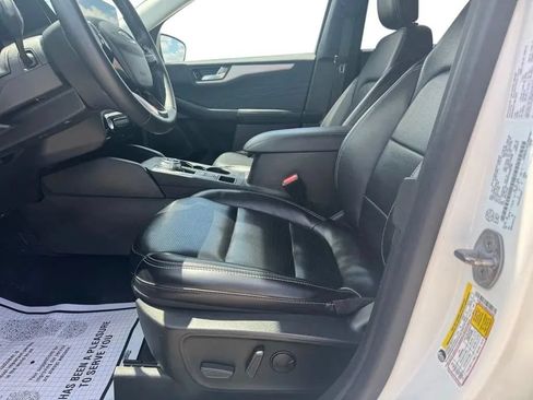 Used 2024 Ford Escape Platinum AWD/4WD image 9