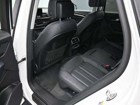 Used 2019 Audi Q5 2.0T Premium image 24