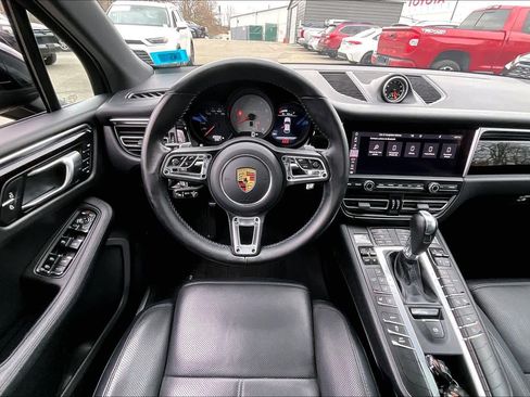 Used 2021 Porsche Macan S image 6