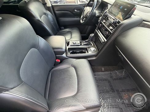 Used 2022 INFINITI QX80 Luxe w/ Cargo Package image 12
