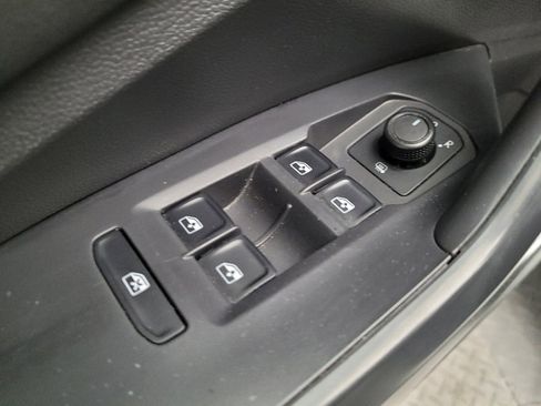 Used 2019 Volkswagen Jetta SE FWD image 27