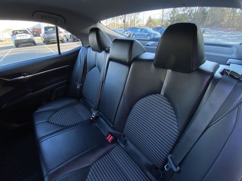 Used 2023 Toyota Camry SE image 28