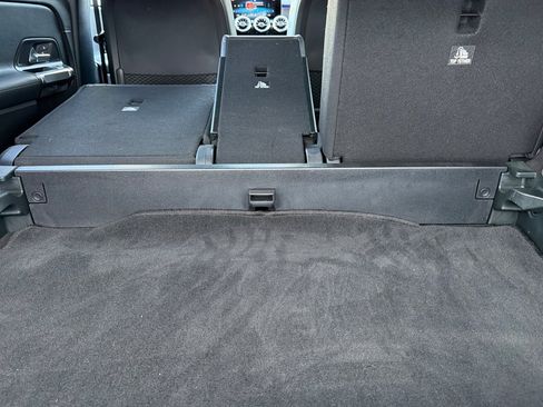 Certified 2021 Mercedes-Benz GLB 250 image 17