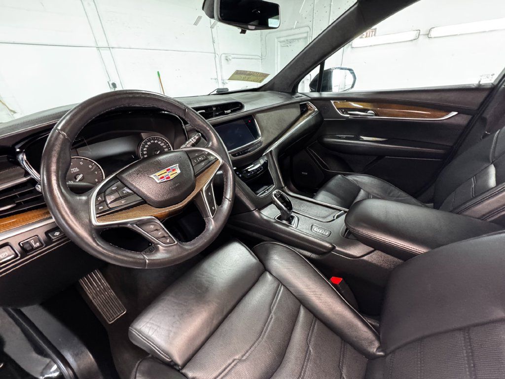 Used 2017 Cadillac XT5 Platinum AWD/4WD image 15