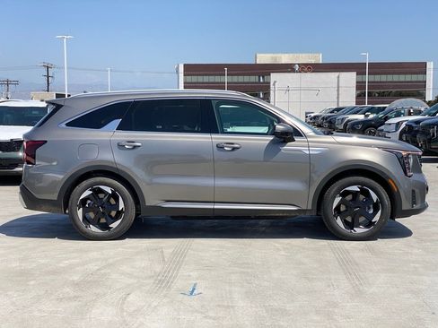 New 2026 Kia Sorento EX AWD/4WD image 2