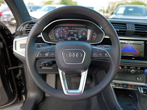 Certified 2025 Audi Q3 2.0T Premium w/ Convenience Package image 11