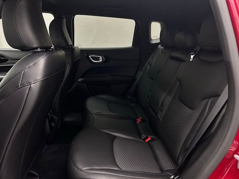 New 2026 Jeep Compass Latitude image 14