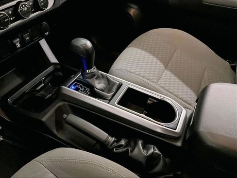 Used 2021 Toyota Tacoma SR5 image 16