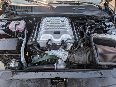 Used 2019 Dodge Challenger SRT Hellcat Redeye RWD image 12