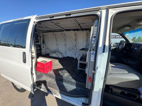 Used 2011 Chevrolet Express 1500 AWD w/ Power Package image 10