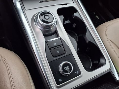 Used 2021 Ford Explorer Limited w/ Hybrid Equipment Group 310A image 11