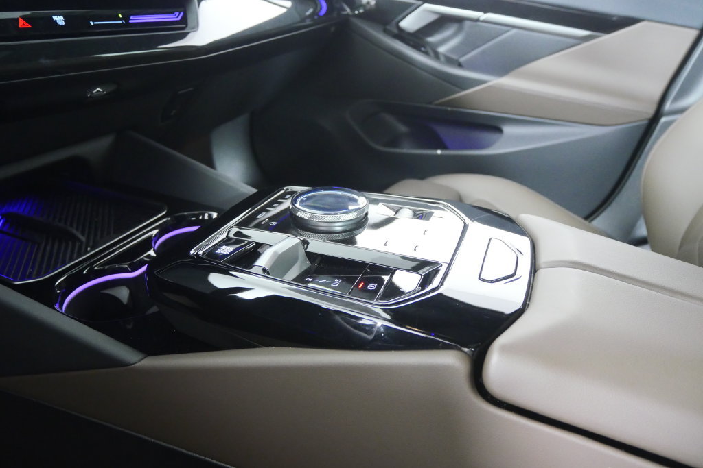 Certified 2026 BMW 530i RWD image 23
