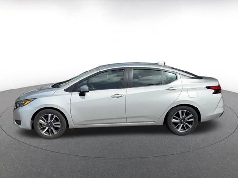 Used 2025 Nissan Versa SV FWD image 6
