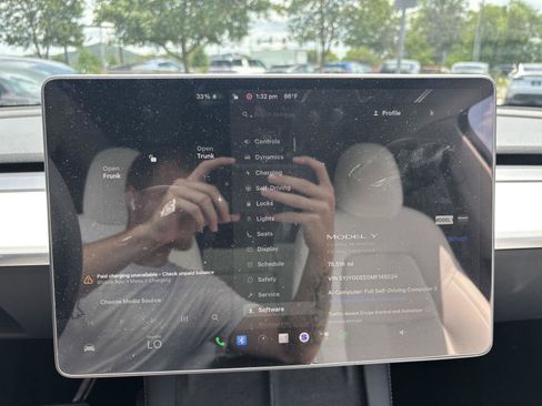Used 2021 Tesla Model Y Long Range AWD/4WD image 28