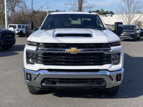 Used 2025 Chevrolet Silverado 2500 LT w/ Convenience Package image 2