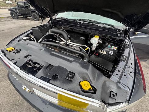 Used 2017 RAM 1500 Big Horn AWD/4WD image 34