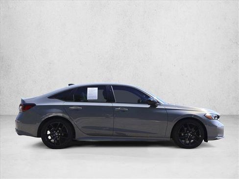 Used 2025 Honda Civic Sport image 4
