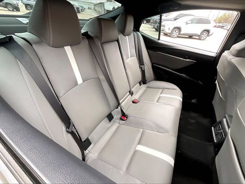 Used 2026 Toyota Camry SE w/ Convenience Package image 20