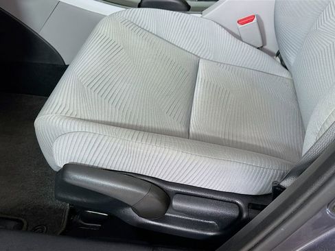 Certified 2017 Honda Accord LX image 9