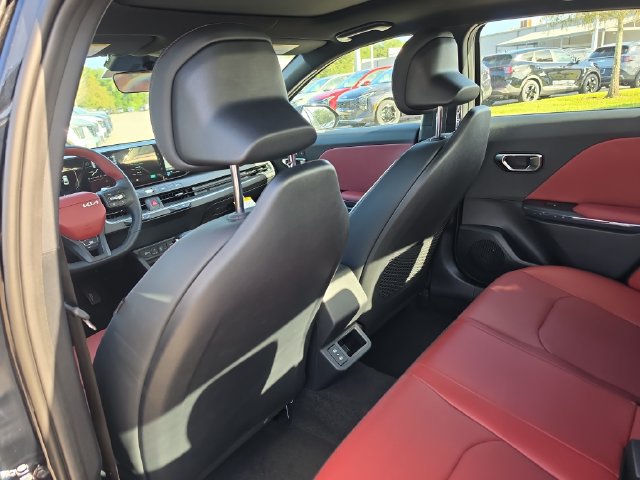 New 2027 Kia K4 GT-Line w/ GT-Line Premium Package FWD image 11
