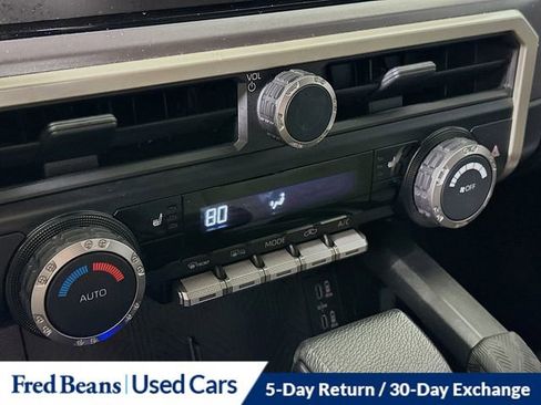 Used 2024 Toyota Tacoma TRD Sport image 16