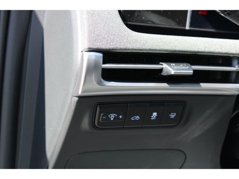 Used 2025 Hyundai Santa Cruz Limited image 20