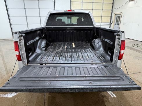Used 2005 Ford F150 XLT AWD/4WD image 10