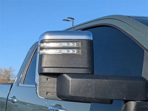 Used 2025 Chevrolet Silverado 2500 LTZ w/ LTZ Convenience Package image 11