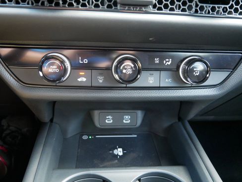 New 2026 Honda HR-V LX image 18