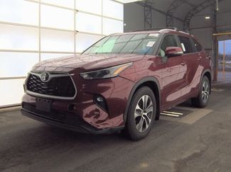 Used 2024 Toyota Highlander XLE video 1