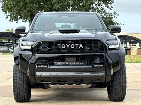 Used 2025 Toyota 4Runner TRD Pro AWD/4WD image 2