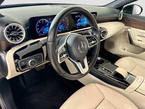 Certified 2022 Mercedes-Benz A 220 4MATIC image 9