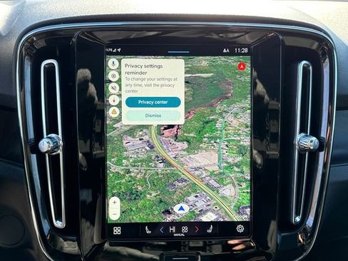 Certified 2023 Volvo C40 P8 Recharge Plus image 18