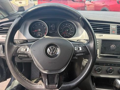 Used 2016 Volkswagen Golf S FWD image 12