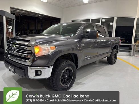 Used 2017 Toyota Tundra SR5 image 1