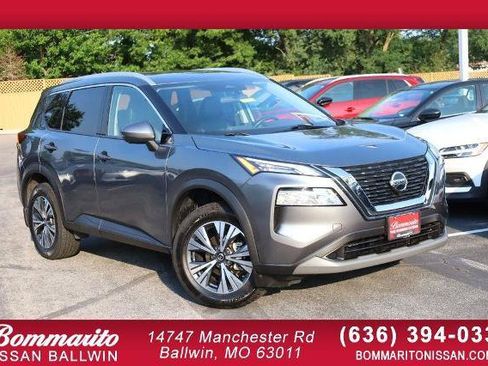 Used 2021 Nissan Rogue SV w/ Premium Package FWD image 1