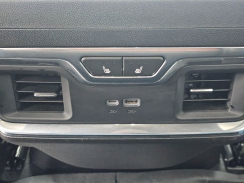 Used 2025 GMC Sierra 2500 Denali Ultimate image 20