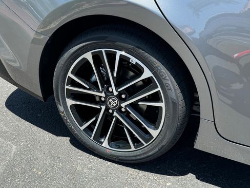 New 2026 Toyota Camry XLE image 7