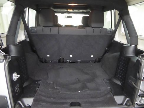 Used 2014 Jeep Wrangler Unlimited Sport w/ Quick Order Package 24S image 33